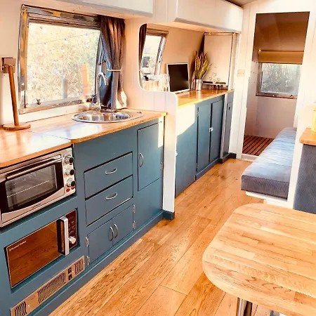 Ferienwohnung Vintage 1962 Airstream Oxford Exterior foto