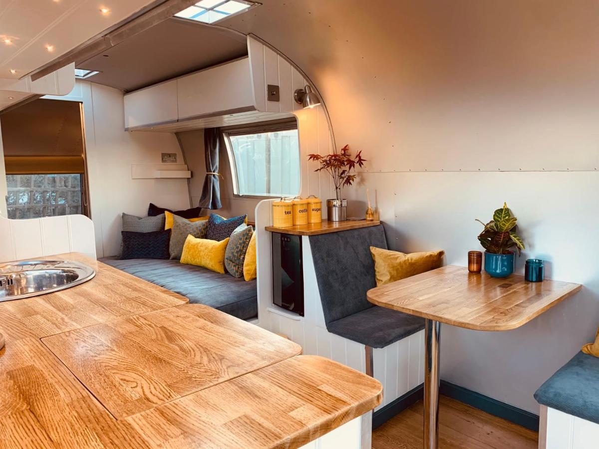 Vintage 1962 Airstream Oxford