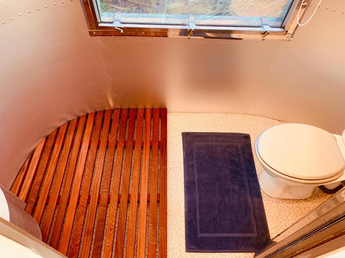 Vintage 1962 Airstream Apartment Oxford